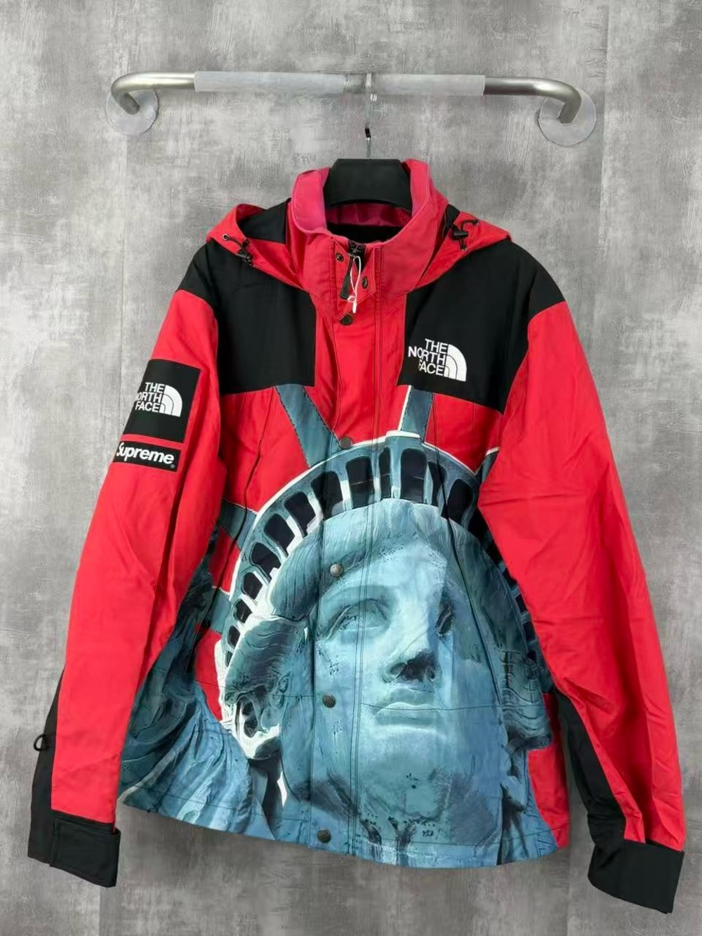 🚩steal The North Face x Supreme Jacket - Black with Red Labels